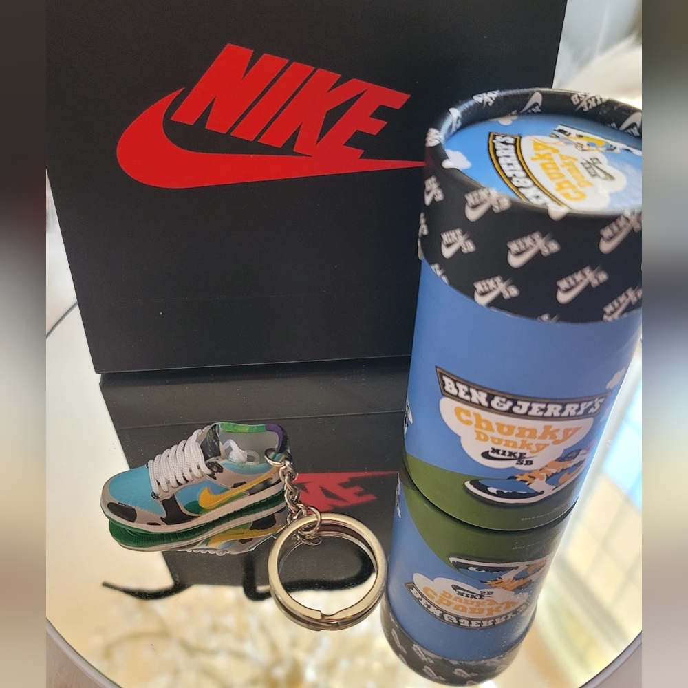 NEW BEN & JERRYS CHUNKY DUNKY NIKE